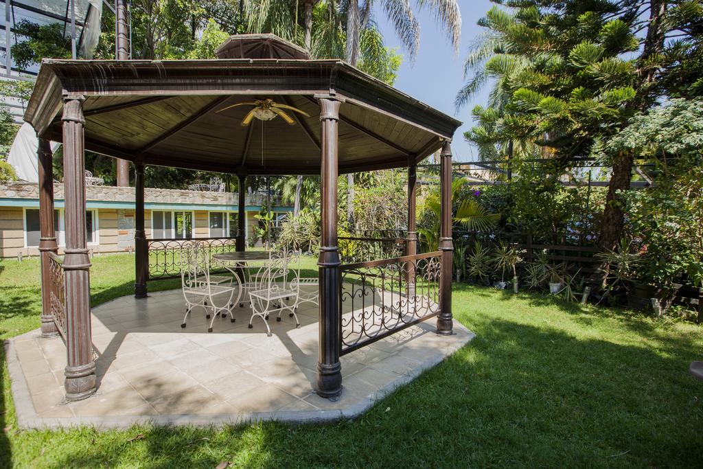 Отель Quinta Del Gobernador Куэрнавака Экстерьер фото